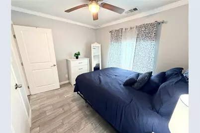 8821 Woodruff Street, Houston, TX 77012 - Photo 11