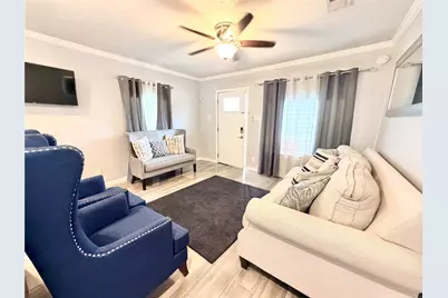 8821 Woodruff Street, Houston, TX 77012 - Photo 3