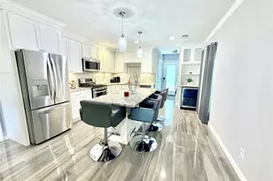 8821 Woodruff St, Houston, TX 77012 - Photo 5