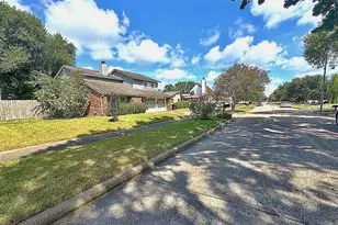 7302 Treewater Dr, Houston, TX 77072 - Photo 3