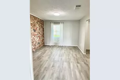 3918 Laura Leigh Drive, Friendswood, TX 77546 - Photo 5