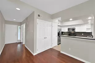 132 April Point Dr S, Conroe, TX 77356 - Photo 7