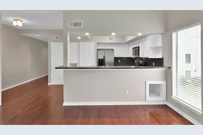 132 April Point Drive S, Conroe, TX 77356 - Photo 13