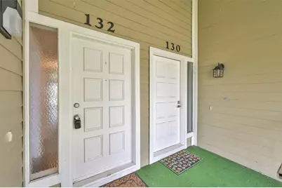 132 April Point Drive S, Conroe, TX 77356 - Photo 5