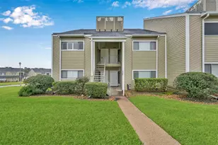 132 April Point Dr S, Conroe, TX 77356 - Photo 3