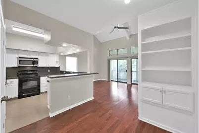 132 April Point Drive S, Conroe, TX 77356 - Photo 11