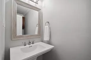 768 Worthshire St, Houston, TX 77008 - Photo 15