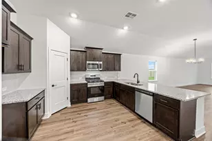 2225 W Post Oak Cir, Dayton, TX 77535 - Photo 9