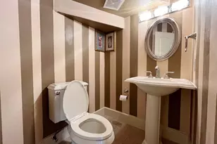 5455 Hidalgo St, Houston, TX 77056 - Photo 9