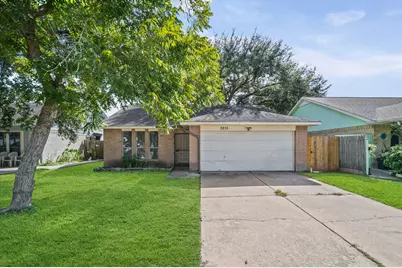 3215 Dragonwick Drive, Houston, TX 77045 - Photo 1