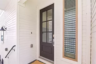 1034 W 15th 1/2 St, Houston, TX 77008 - Photo 9
