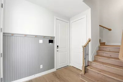 1034 W 15th 1/2 Street, Houston, TX 77008 - Photo 9