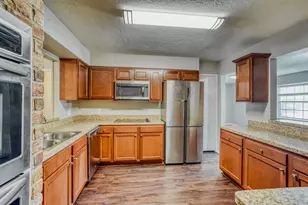 1817 New Orleans St, Deer Park, TX 77536 - Photo 9