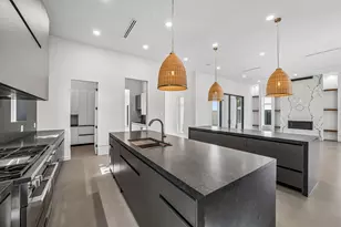7218 Schiller St, Houston, TX 77055 - Photo 25