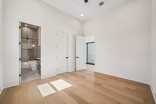 7218 Schiller St, Houston, TX 77055 - Photo 33