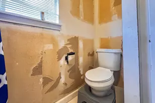 5430 Green Springs Dr, Houston, TX 77066 - Photo 11