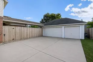 26710 Abbey Springs Ln, Katy, TX 77494 - Photo 3