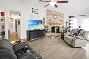 3602 Blue Wing Dr, Dickinson, TX 77539 - Photo 9