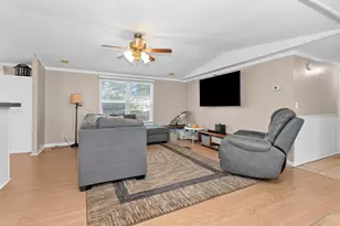214 Rebecca Ln, Willis, TX 77378 - Photo 9
