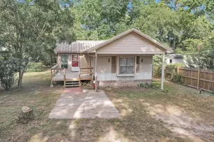 214 Rebecca Ln, Willis, TX 77378 - Photo 1