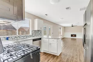 3607 Helen Ln, Pearland, TX 77581 - Photo 11