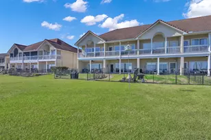 15 Regency Point, Conroe, TX 77356 - Photo 3