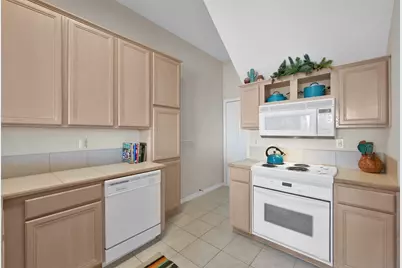 15 Regency Point, Conroe, TX 77356 - Photo 11