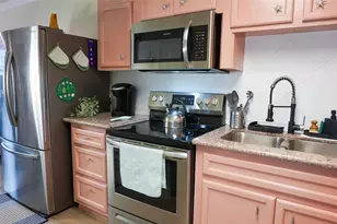 210 Fairfield St, Shoreacres, TX 77571 - Photo 9