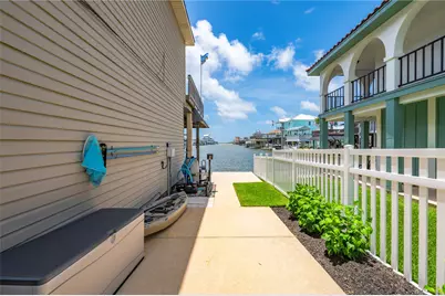1507 Tiki Drive, Tiki Island, TX 77554 - Photo 35