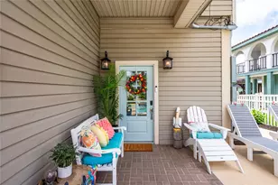 1507 Tiki Dr, Tiki Island, TX 77554 - Photo 9