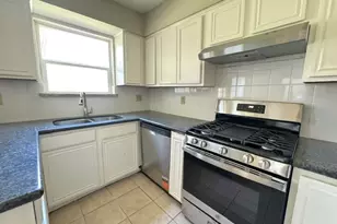 3043 Mosby Dr, Sugar Land, TX 77479 - Photo 9