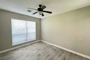 3043 Mosby Dr, Sugar Land, TX 77479 - Photo 7