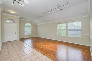 18223 Heathridge Ln, Cypress, TX 77433 - Photo 7