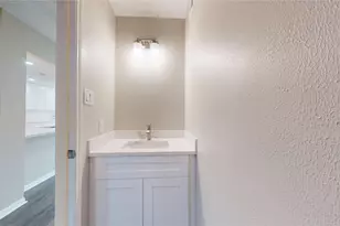 14736 Perthshire Rd, Houston, TX 77079 - Photo 19