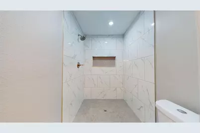 14736 Perthshire Road #E, Houston, TX 77079 - Photo 29