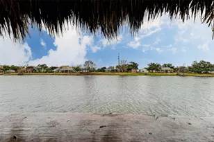 2732 Broadway St, Dickinson, TX 77539 - Photo 3