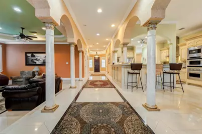 2732 Broadway Street, Dickinson, TX 77539 - Photo 5