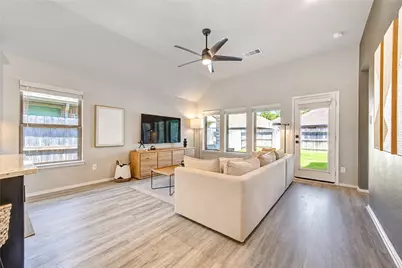 17333 Merlot Skies Street, Conroe, TX 77302 - Photo 5