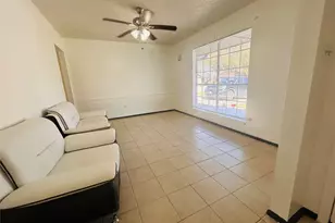 10502 Long River Dr, Sugar Land, TX 77498 - Photo 5