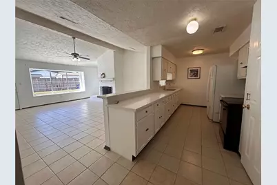 10502 Long River Drive, Sugar Land, TX 77498 - Photo 13