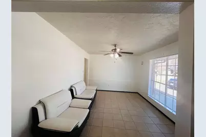 10502 Long River Drive, Sugar Land, TX 77498 - Photo 3