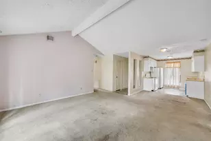 4005 Hunnington Dr, Conroe, TX 77303 - Photo 7