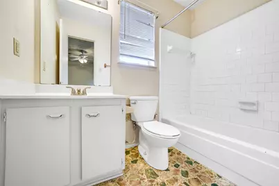 4005 Hunnington Drive, Conroe, TX 77303 - Photo 9