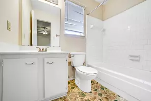 4005 Hunnington Dr, Conroe, TX 77303 - Photo 9