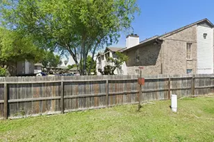 12615 Brookglade Cir, Houston, TX 77099 - Photo 9