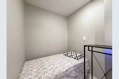 2021 Spenwick Drive #413, Houston, TX 77055 - Photo 13