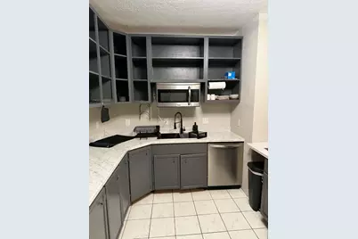 2021 Spenwick Drive #413, Houston, TX 77055 - Photo 13