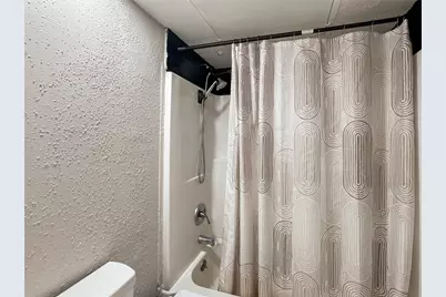 2021 Spenwick Drive #413, Houston, TX 77055 - Photo 19