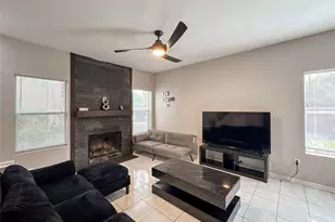 2021 Spenwick Dr, Houston, TX 77055 - Photo 1