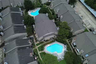 2021 Spenwick Dr, Houston, TX 77055 - Photo 37